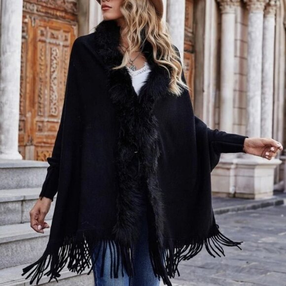 Black Faux fur & fringe Detail Batwing Sleeved Open front Knit Sweater Cardigan - Picture 1 of 8